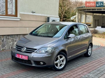Авто Volkswagen Golf Plus 2008 № 8629649