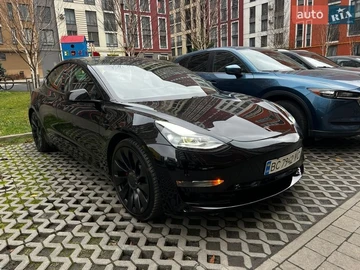 Авто Tesla Model 3 2021 № 8630347