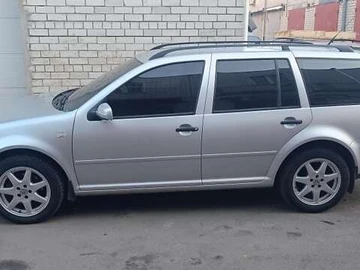 Авто Volkswagen Golf 2002 № 8630431