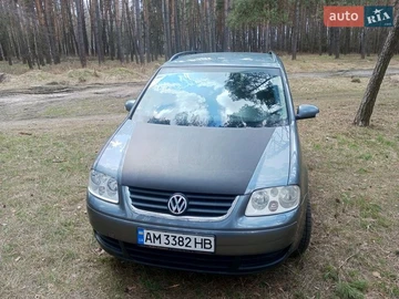 Авто Volkswagen Touran 2005 № 8630464
