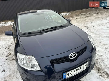 Авто Toyota Auris 2008 № 8630482