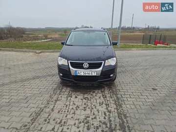 Авто Volkswagen Touran 2009 № 8630516