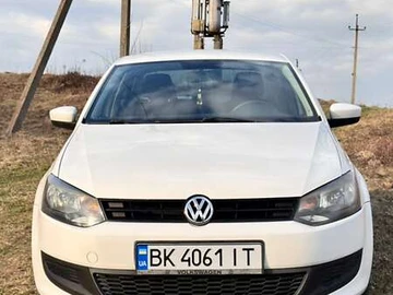 Авто Volkswagen Polo 2011 № 8630524