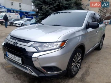 Авто Mitsubishi Outlander 2019 № 8630639
