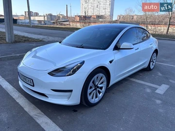 Авто Tesla Model 3 2023 № 8630735