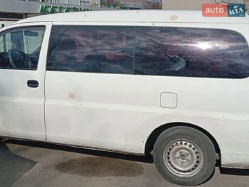 Авто Hyundai H-1 2004 № 8630951