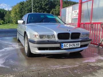 Авто BMW 7 Series 2000 № 8631008