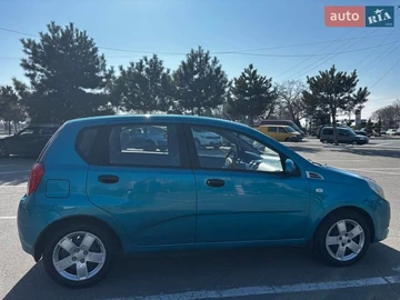 Авто Chevrolet Aveo 2008 № 8631024