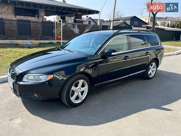 Авто Volvo V70 2010 № 8631122