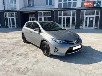 Авто Toyota Auris 2012 № 8631176