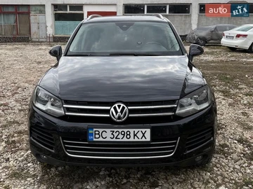 Авто Volkswagen Touareg 2012 № 8631449