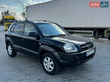 Авто Hyundai Tucson 2004 № 8631574