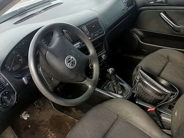 Авто Volkswagen Golf 2002 № 8631581