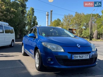 Авто Renault Megane 2010 № 8631866