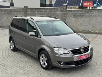 Авто Volkswagen Touran 2008 № 8632405