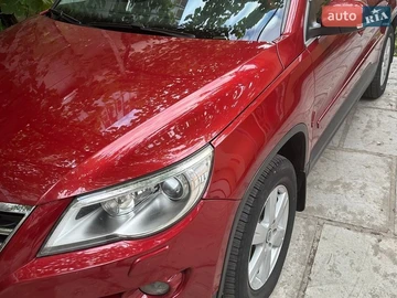 Авто Volkswagen Tiguan 2010 № 8632462