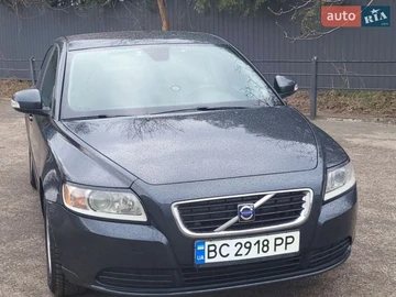 Авто Volvo S40 2010 № 8633096