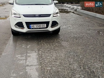 Авто Ford Kuga 2014 № 8633156