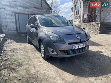 Авто Renault Grand Scenic 2010 № 8633409