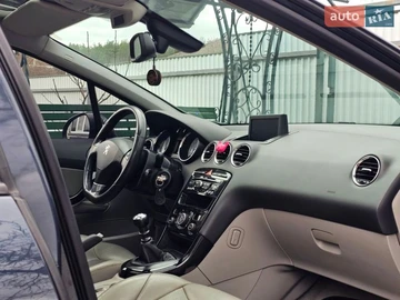 Авто Peugeot 308 2011 № 8633903