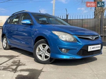 Авто Hyundai I30 2010 № 8633917