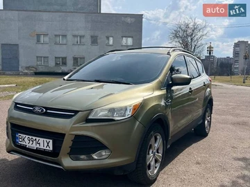 Авто Ford Escape 2013 № 8633951