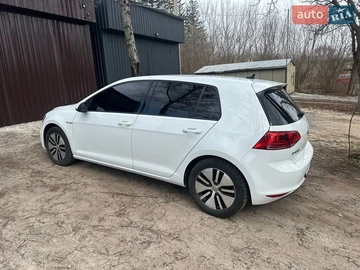 Авто Volkswagen E-Golf 2015 № 8633983