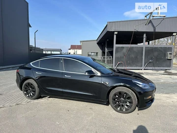 Авто Tesla Model 3 2019 № 8634023