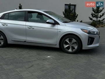 Авто Hyundai Ioniq 2017 № 8634054