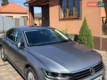 Авто Volkswagen Passat 2017 № 8634244