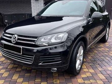 Авто Volkswagen Touareg 2012 № 8634263