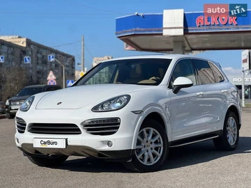 Авто Porsche Cayenne 2013 № 8634290