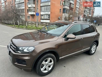 Авто Volkswagen Touareg 2013 № 8634296