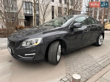 Авто Volvo S60 2015 № 8634848