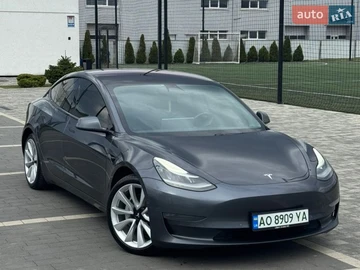 Авто Tesla Model 3 2019 № 8634952