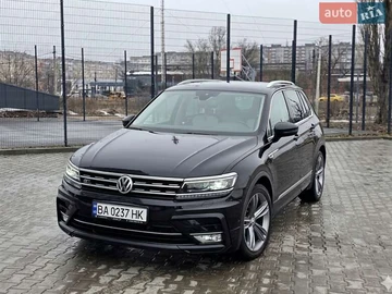 Авто Volkswagen Tiguan 2017 № 8635152