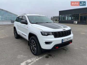 Авто Jeep Grand Cherokee 2018 № 8635178