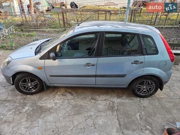 Авто Ford Fiesta 2006 № 8635201