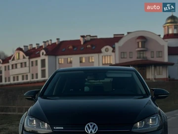Авто Volkswagen E-Golf 2015 № 8635556