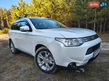 Авто Mitsubishi Outlander 2013 № 8635758