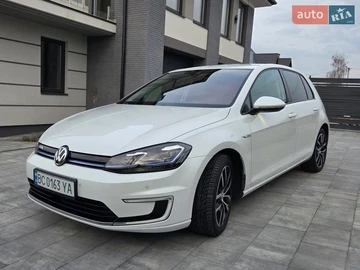 Авто Volkswagen E-Golf 2018 № 8635779