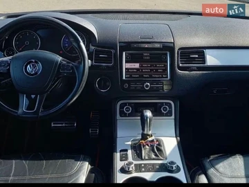 Авто Volkswagen Touareg 2011 № 8635835