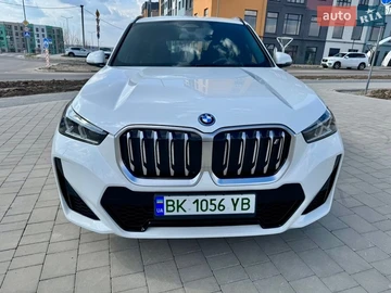 Авто BMW Ix1 2024 № 8635902
