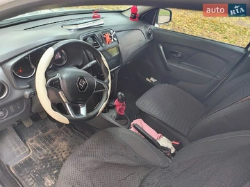 Авто Renault Logan 2019 № 8636339