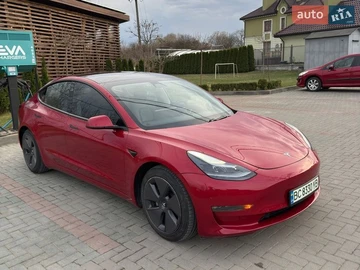 Авто Tesla Model 3 2021 № 8636491