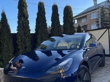 Авто Tesla Model 3 2018 № 8636557