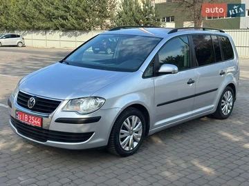 Авто Volkswagen Touran 2007 № 8636781