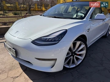 Авто Tesla Model 3 2018 № 8636900