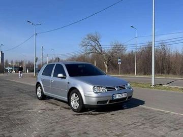 Авто Volkswagen Golf 2000 № 8636951