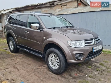 Авто Mitsubishi Pajero Sport 2013 № 8637153